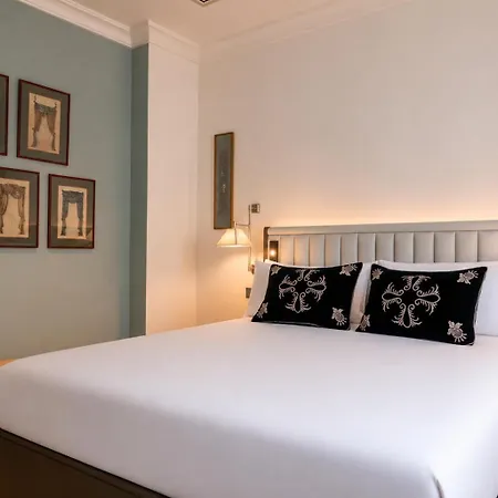 Hotel De Montesquieu