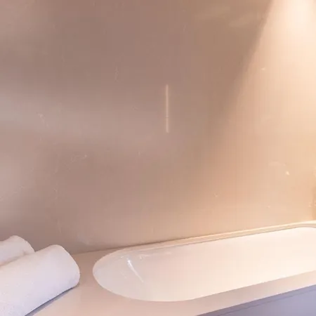 De Montesquieu Hotel 5*