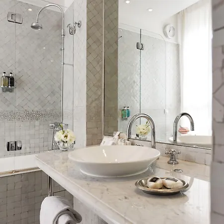 De Montesquieu Paris