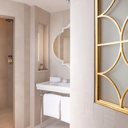 Отель De Montesquieu