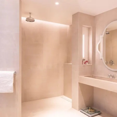 Hotel De Montesquieu