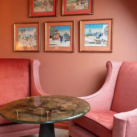 De Montesquieu Париж