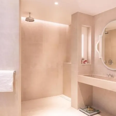 De Montesquieu ホテル 5*