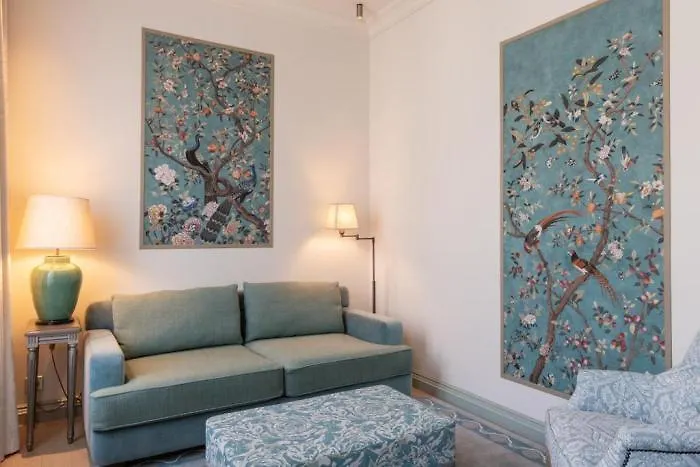 De Montesquieu Paris