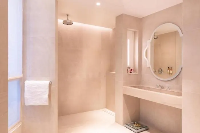 De Montesquieu Hotel 5*