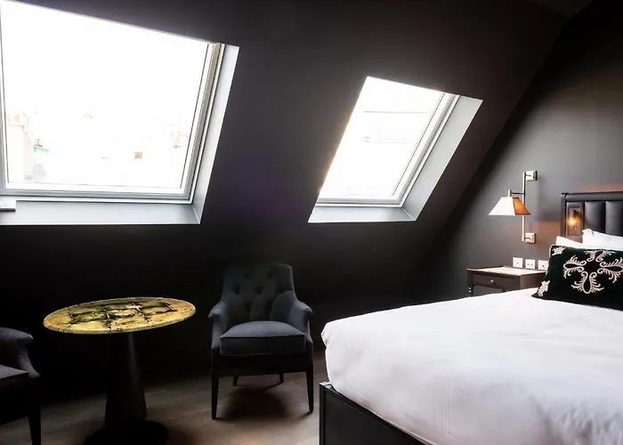 De Montesquieu Hotell 5*