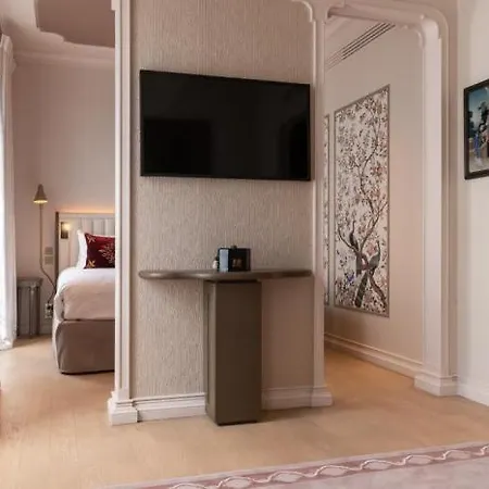 Hotel De Montesquieu Paris
